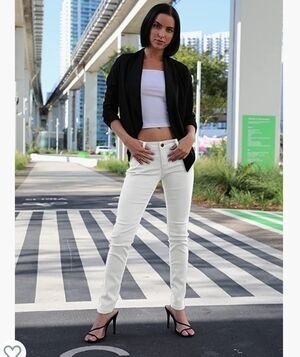 Hybrid & Company White Super Stretch Comfy Denim Skinny Jeans Size 1 Inseam 28.5